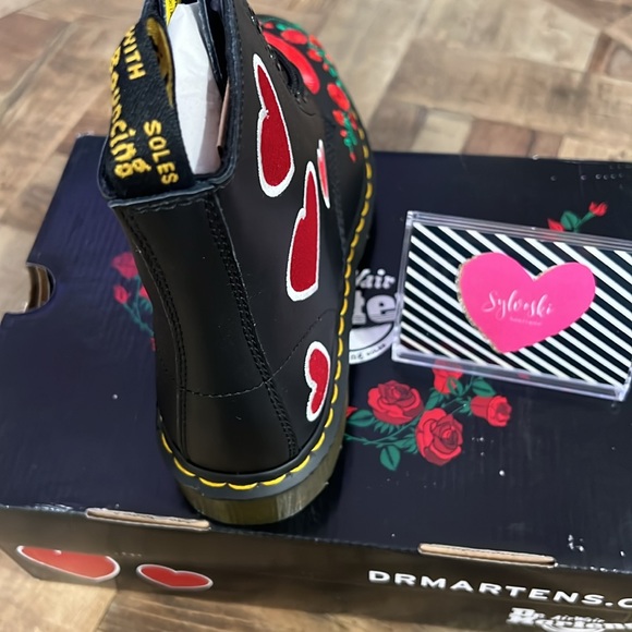 ❤️DR MARTENS PASCAL SEQUIN HEARTS 1460 HEART BOOTS - Picture 12 of 13